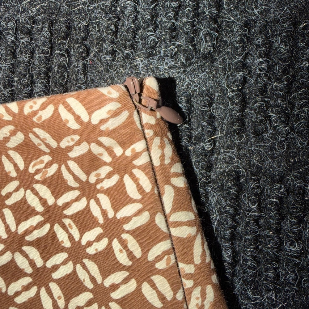 J.McLaughlin Lord & Taylor Brown Geometric Print Pleated A-Line Skirt Womens 4 - Picture 5 of 10